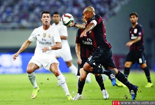 王建民在 2006 年美联季后赛首战先发击败双城，让全美媒体开始关注这位沉球高手